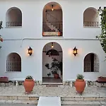 Aparthotel Filorian 3*