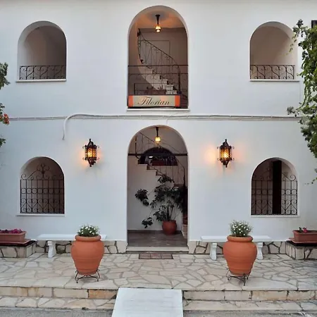 Apartahotel Filorian 3*