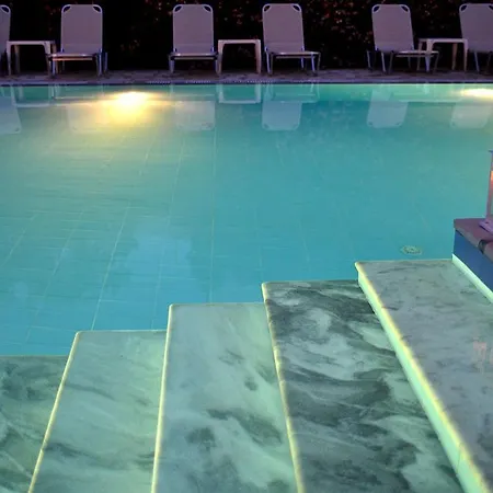 Filorian Aparthotel 3*