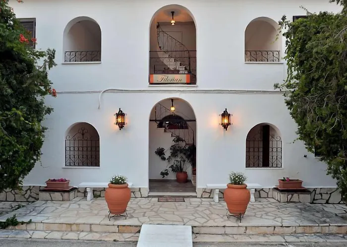 Ξενοδοχείο με διαμερίσματα φιλοριαν διαμερισμάτων 3*